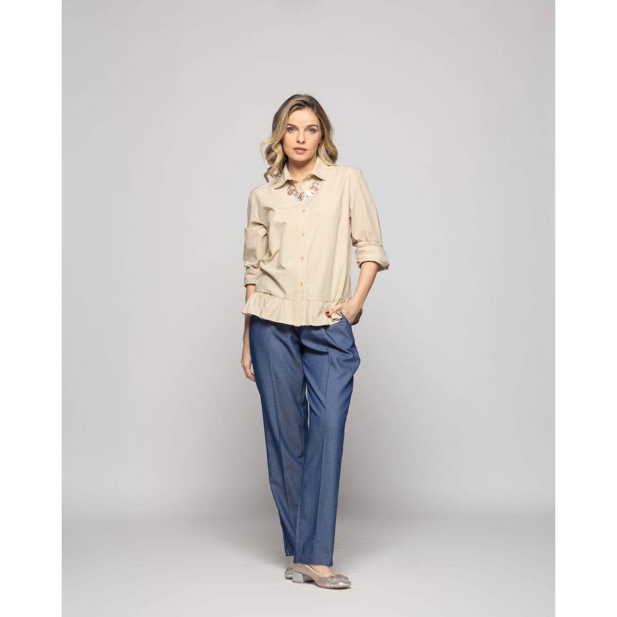 LUDOVICA - Blusa Mujer Cala Camisera Lisa Con Volante En Basta Blanca Beige Ludovica