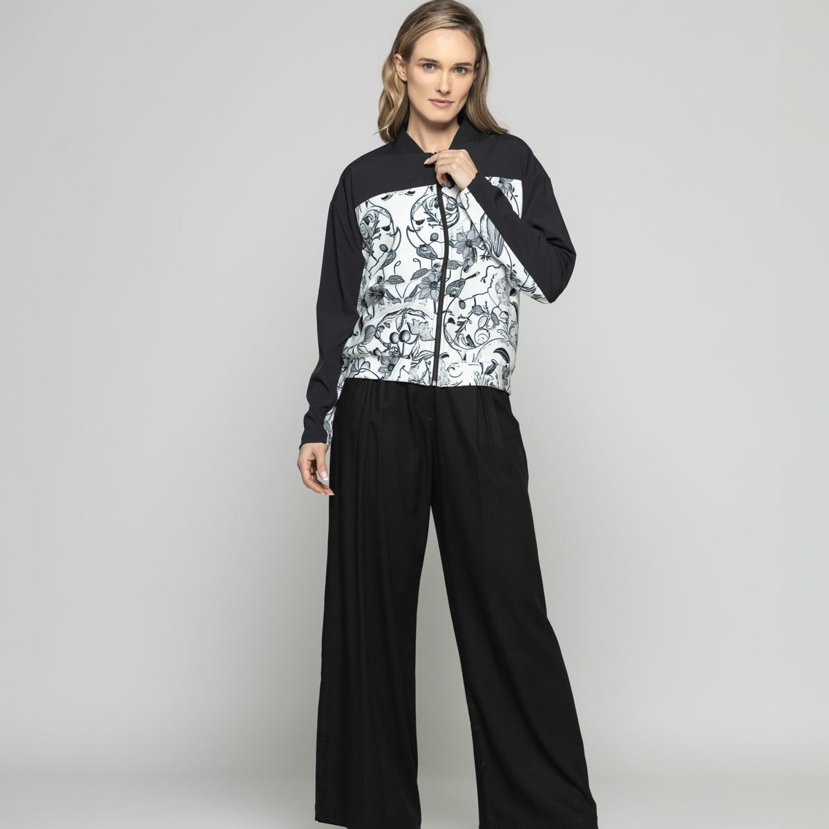 LUDOVICA - Chaqueta Mujer Lupino Bomber Estampado Botánico Negro Ludovica