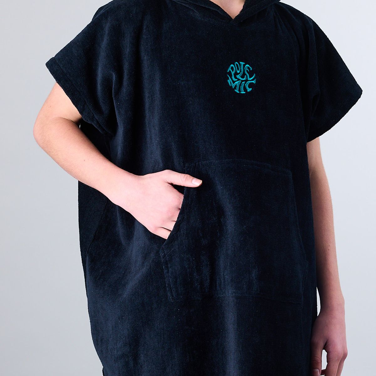 POLEMIC - Toalla poncho de Playa Niño Surf NEGRO XV0065