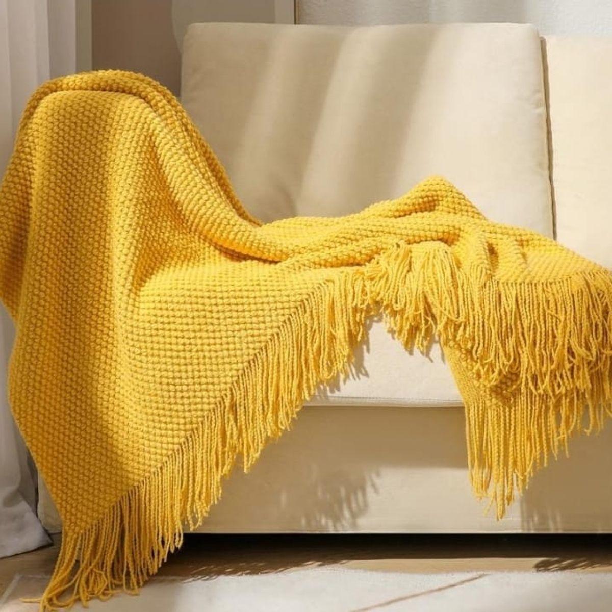 GENERICO - MANTA DECORATIVA AMARILLA CON FLECOS 180X130CM CSAMIO