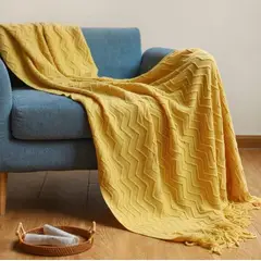 GENERICO - MANTA DECORATIVA AMARILLA TEXTURIZADA CON FLECOS 180X130CM CSAMIO
