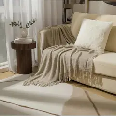 GENERICO - MANTA DECORATIVA MARRON CLARO CON FLECOS 180X130CM CSAMIO
