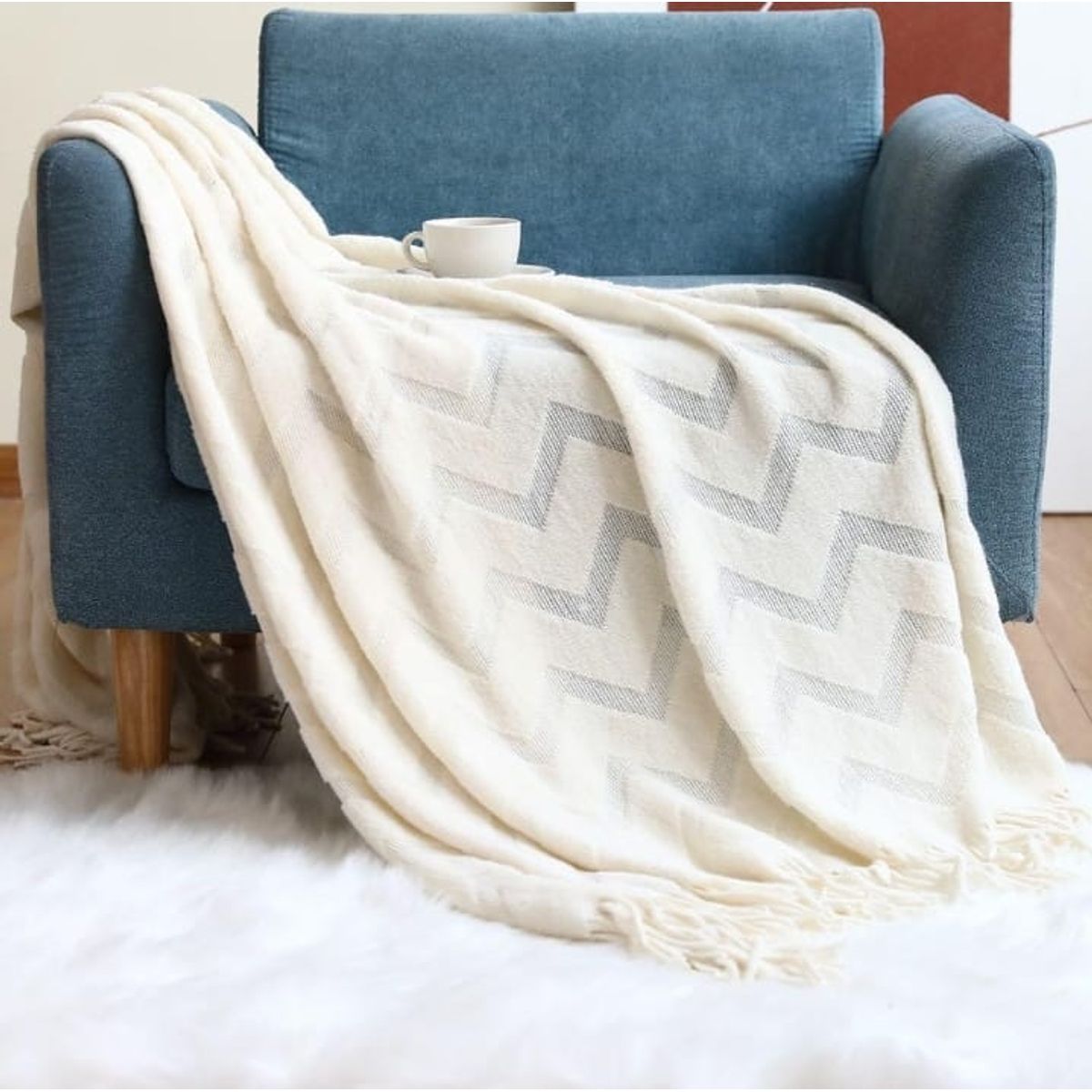 GENERICO - MANTA DECORATIVA BLANCO ZIGZAG CON FLECOS 180X130CM CSAMIO