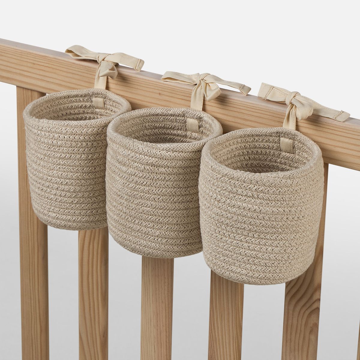 LORENA CANALS - Cesta Cuna Bobby Vainilla