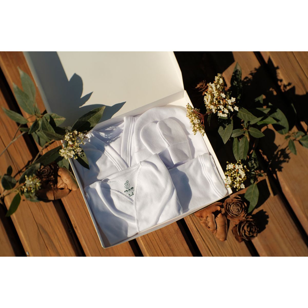 GIRASOL - Ajuar Bebe Algodón Exportación Hecho en Chile Caja Regalo