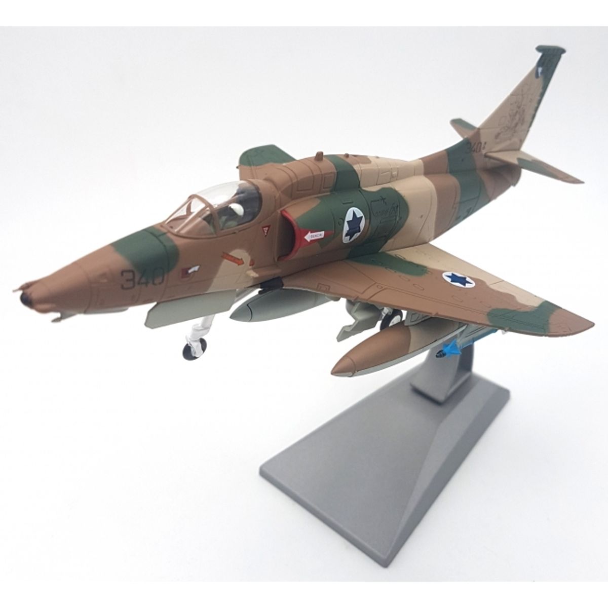 GENERICO - JLMODEL 23 1981 ISRAEL DOUGLAS A 4M SKYHAWK 1-72