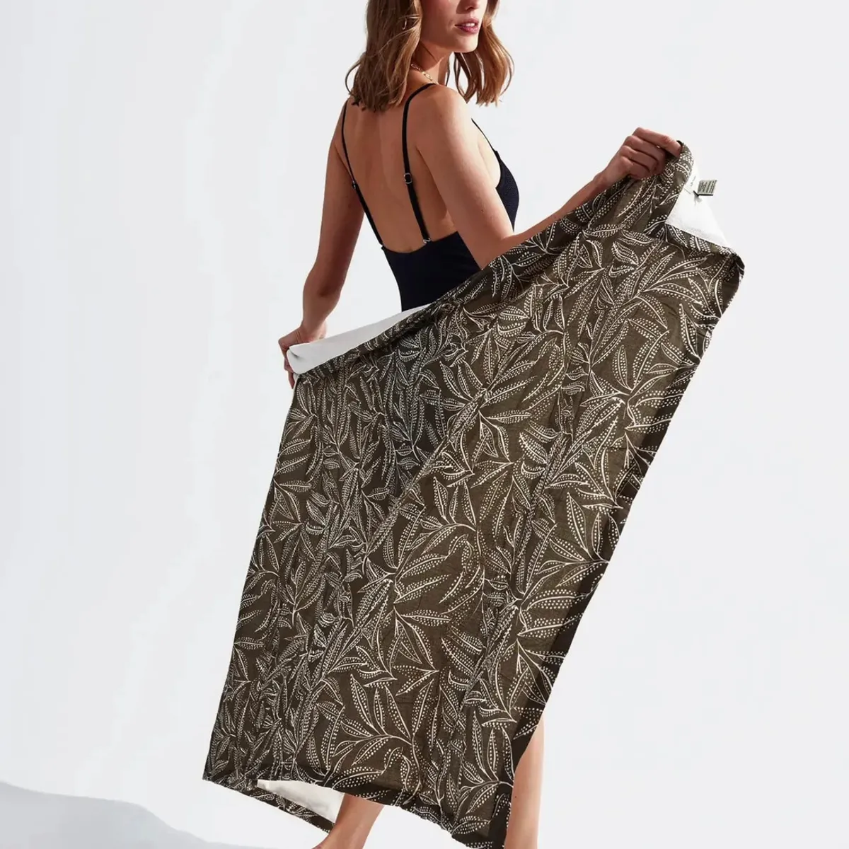 LOUNGE - Pareo Toalla Paradiso Estampado