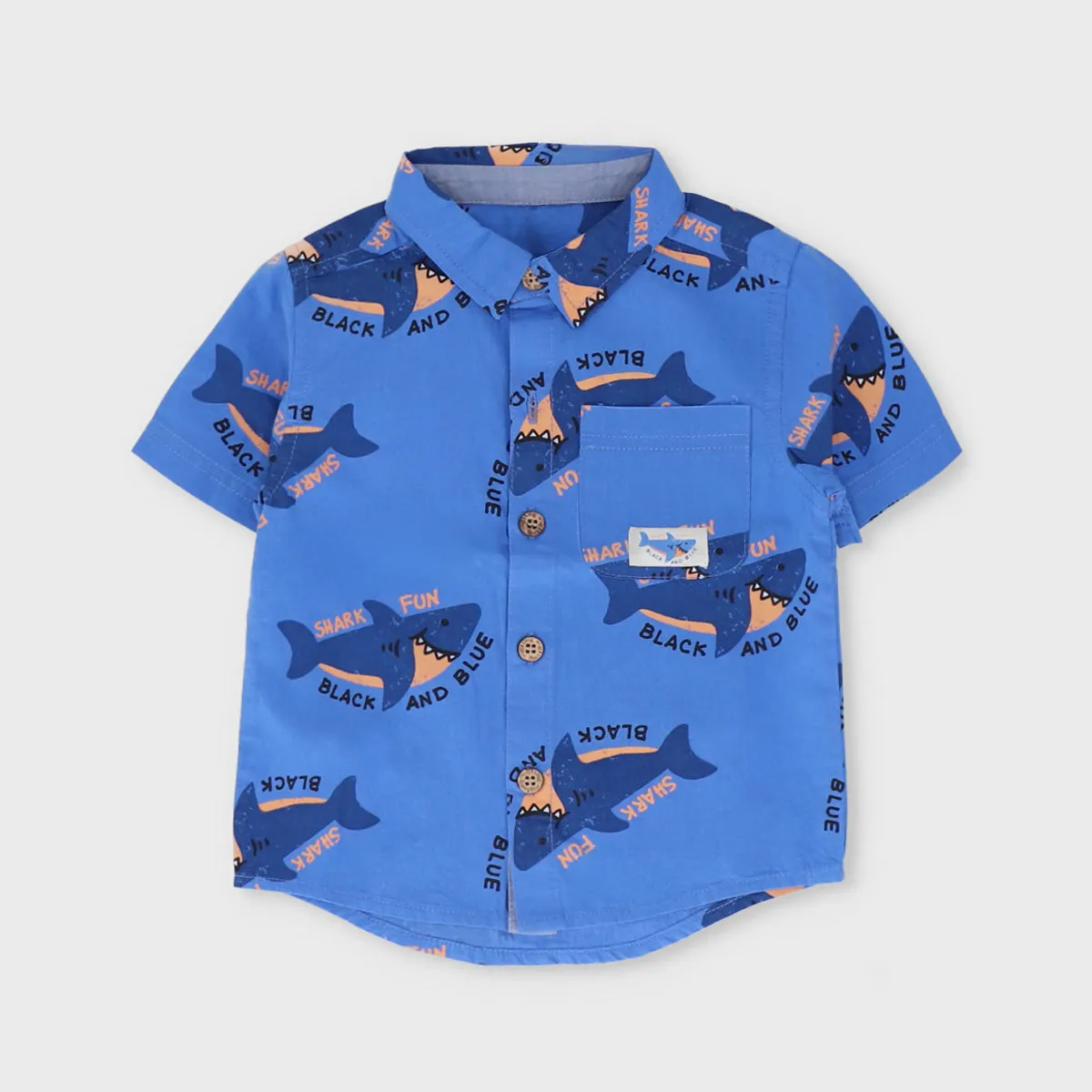 BLACK AND BLUE - Camisa manga corta bebé con tiburones azul Black and Blue