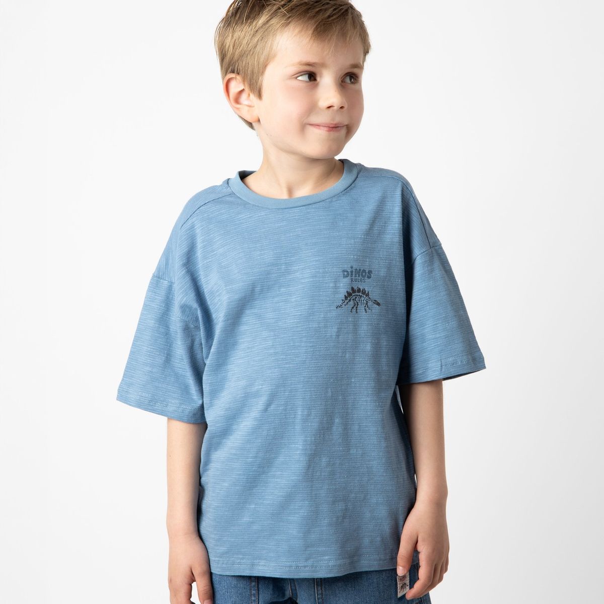 BLACK AND BLUE - Polera manga corta niño con diseño azul Black and Blue