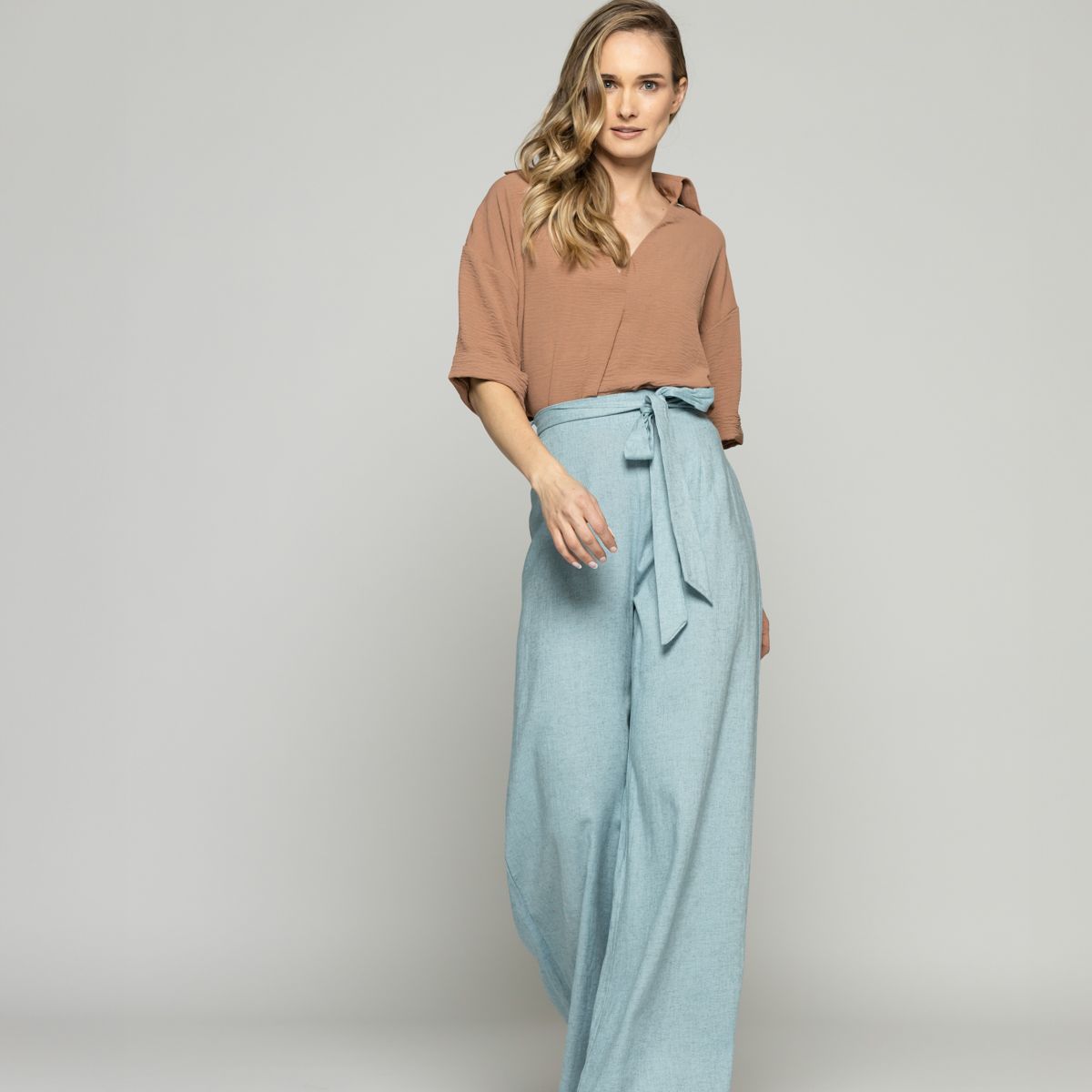 LUDOVICA - Pantalón Mujer Senecio Palazzo Viscosa Con Lazo Liso Celeste Agua Ludovica