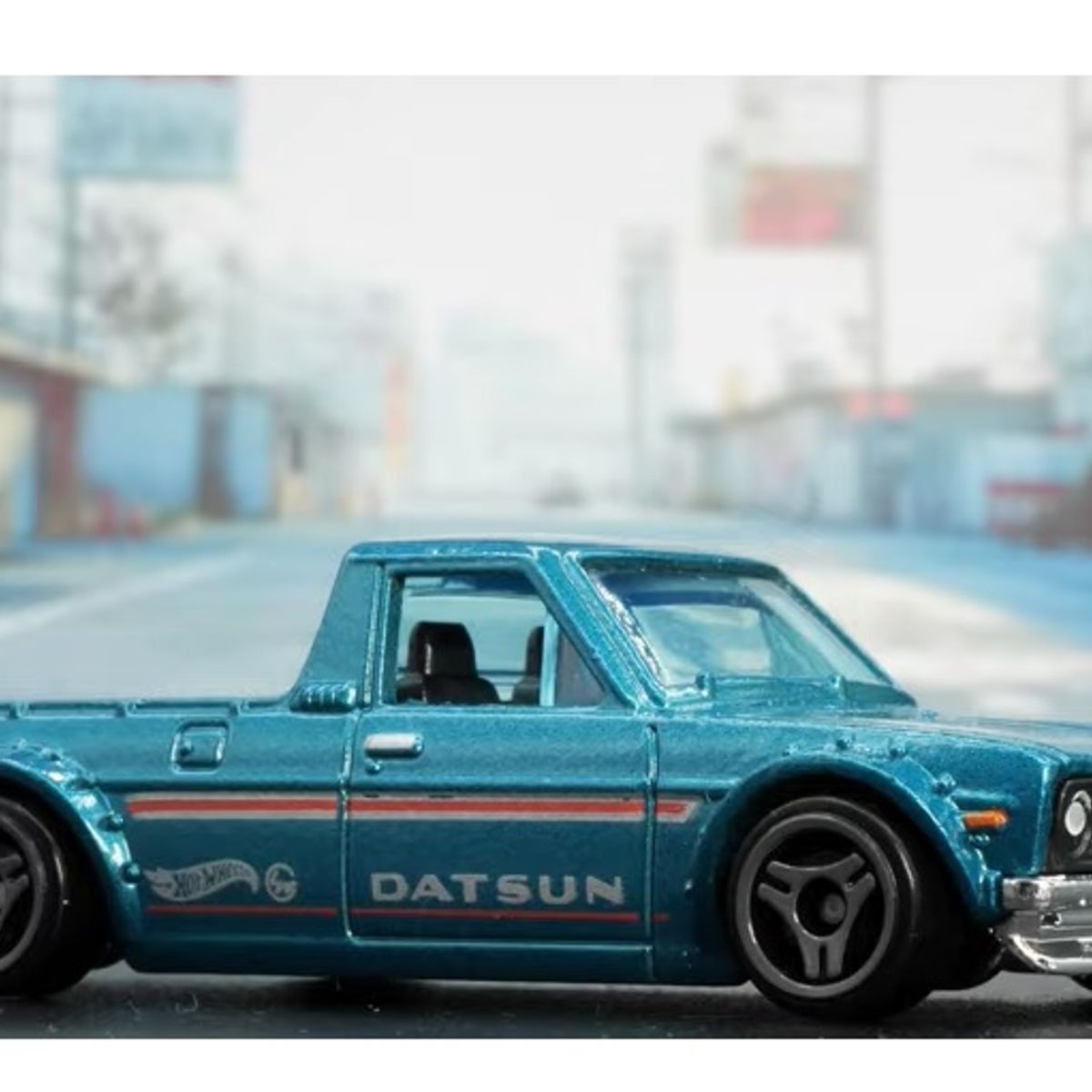 HOT WHEELS - Datsun sunny 1975 pick up Hot wheels 93.250