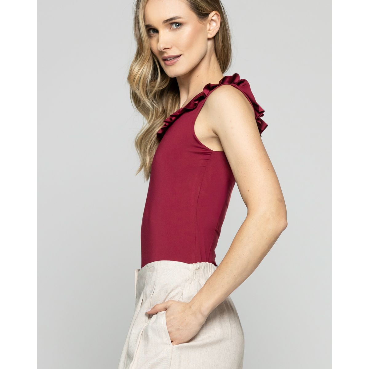 LUDOVICA - Body Mujer Tagete Escote Reodondo Con Vuelos Sin Mangas Rojo Guinda Ludovica