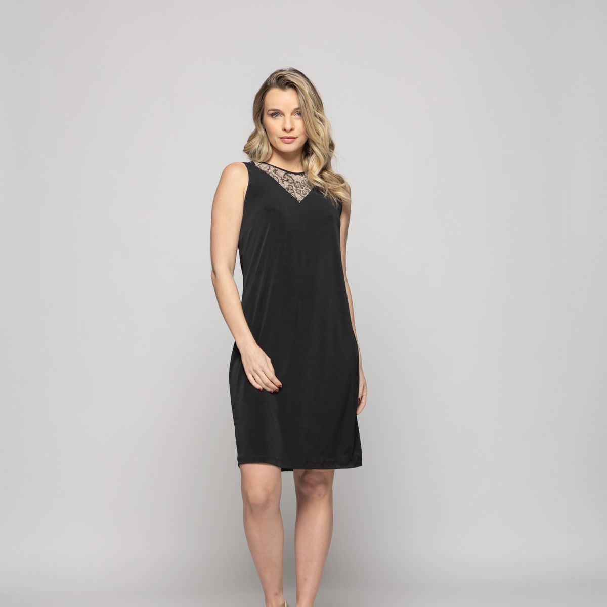 LUDOVICA - Vestido Mujer Alpinia Corto Sin Mangas Encaje Escote Negro Ludovica