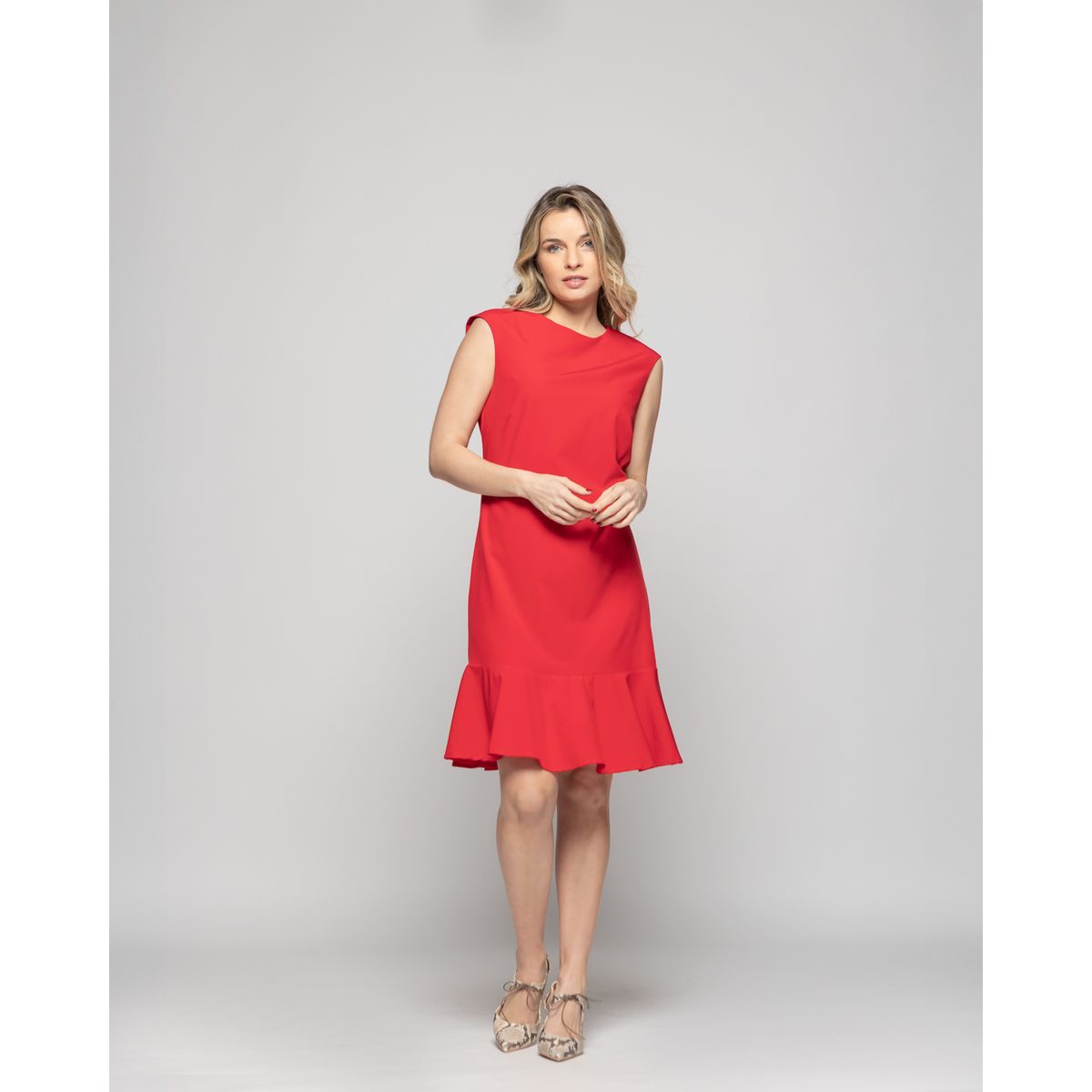 LUDOVICA - Vestido Mujer Glicina Corto Con Vuelo Manga Corta Escote Redondo Rojo Ludovica