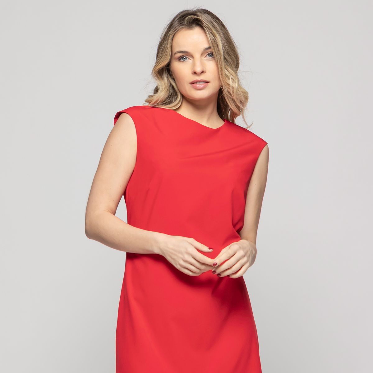 LUDOVICA - Vestido Mujer Glicina Corto Con Vuelo Manga Corta Escote Redondo Rojo Ludovica
