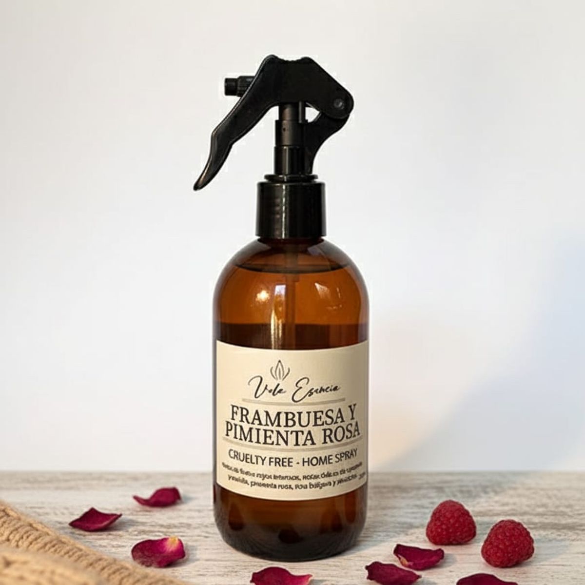 GENERICO - Home Spray Frambuesa y Pimienta Rosa - Elegancia y Energía Vital - Rosa 250 ml