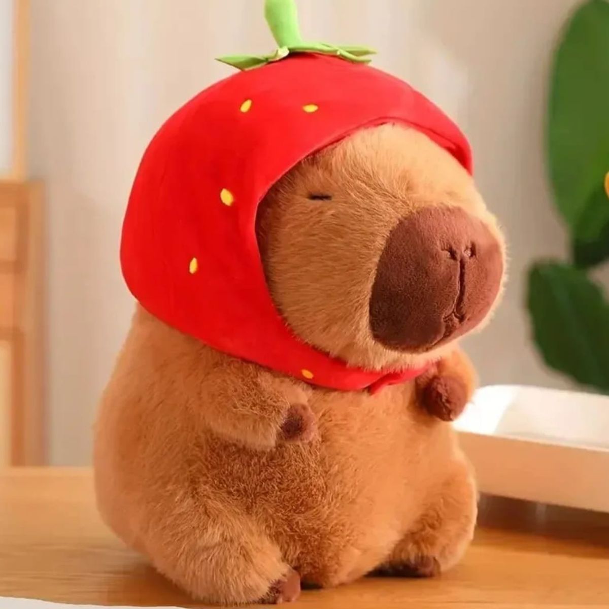 GENERICO - Peluche Capibara Con Gorro  Frutilla 35 cm