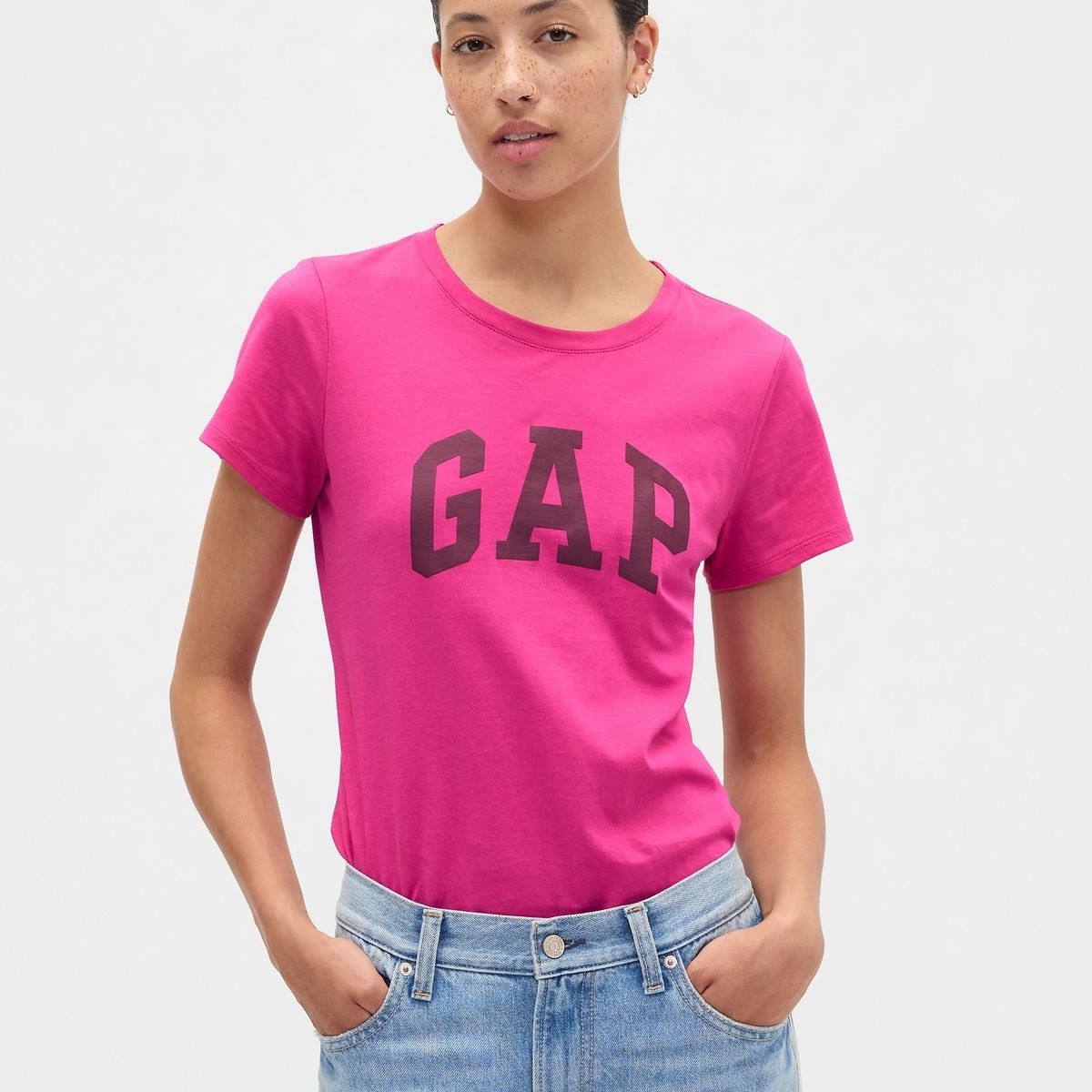 GAP - Polera Gap Logo Manga Corta Mujer