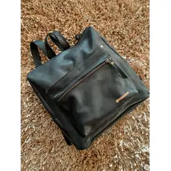 KAI CUEROS - Mochila Ejecutiva Cuero Liso