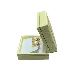 MALLORCA - Aros de Perlas de bañados en oro 18K Ovalado con Clip