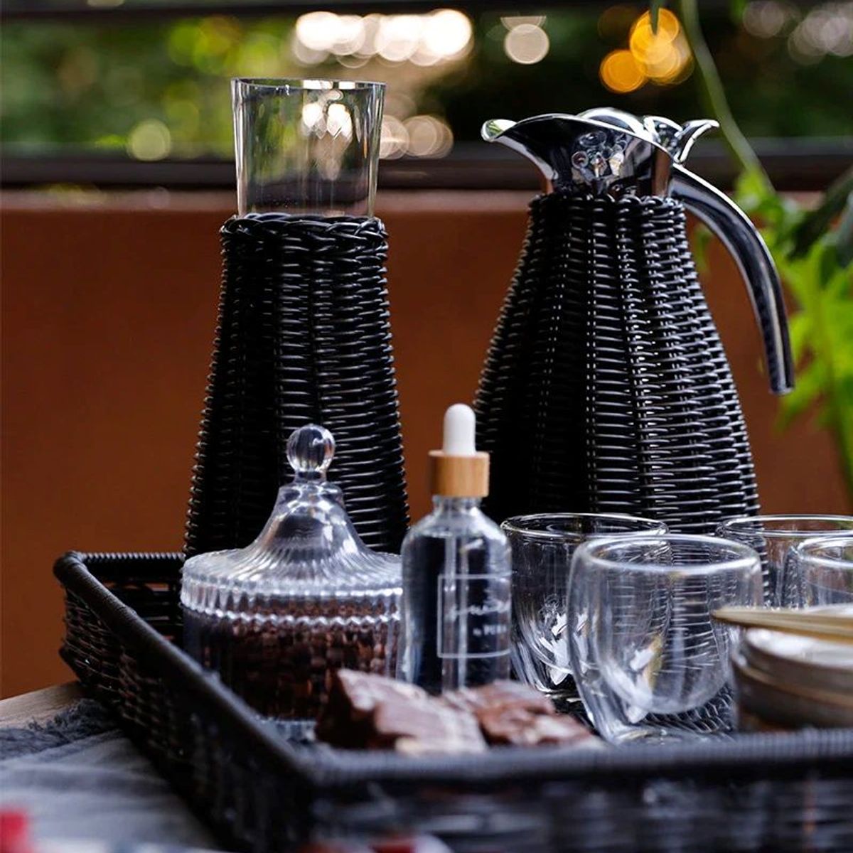 TEMPODECO - Jarro de ratán Black