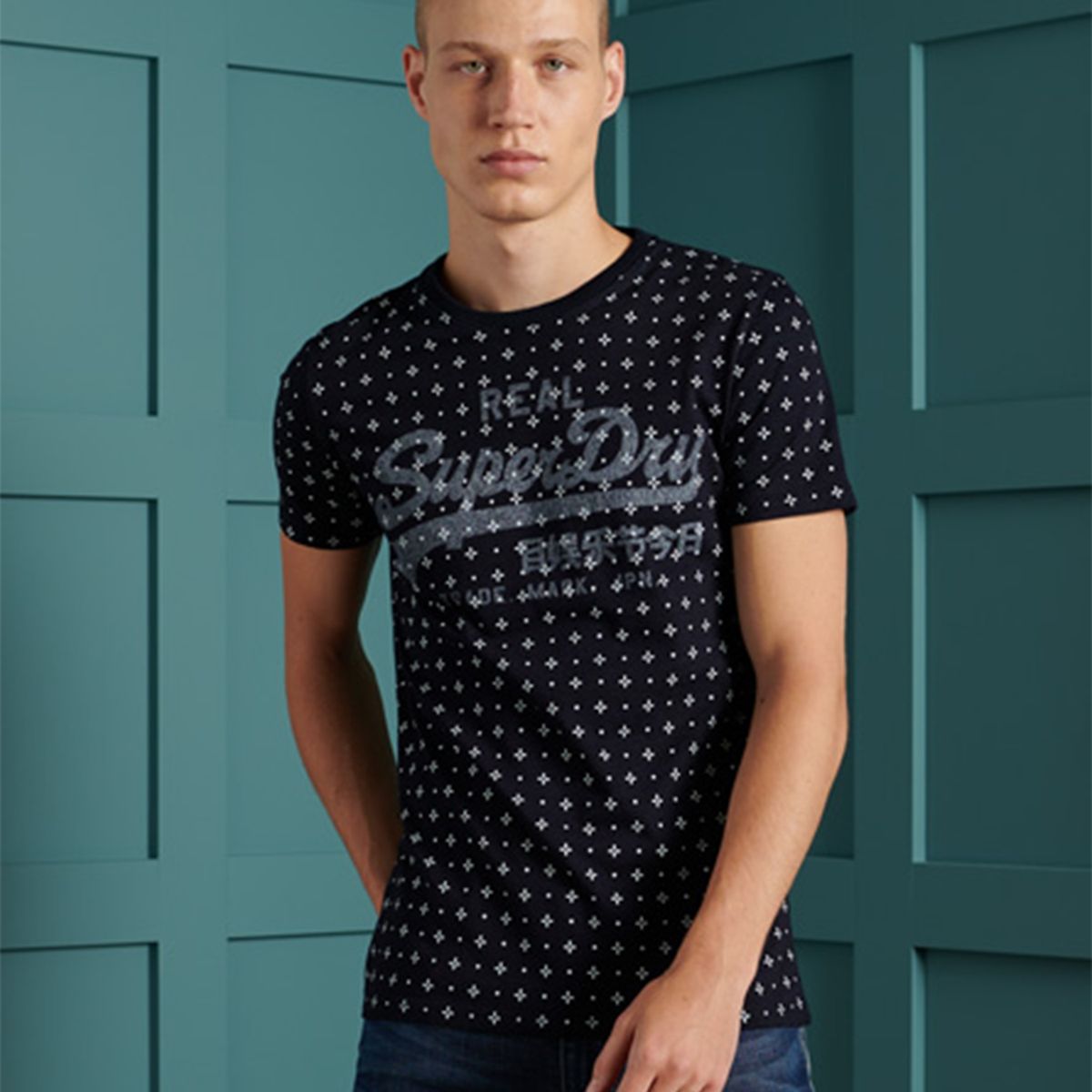 SUPERDRY - Polera Manga Corta Clásica Logo