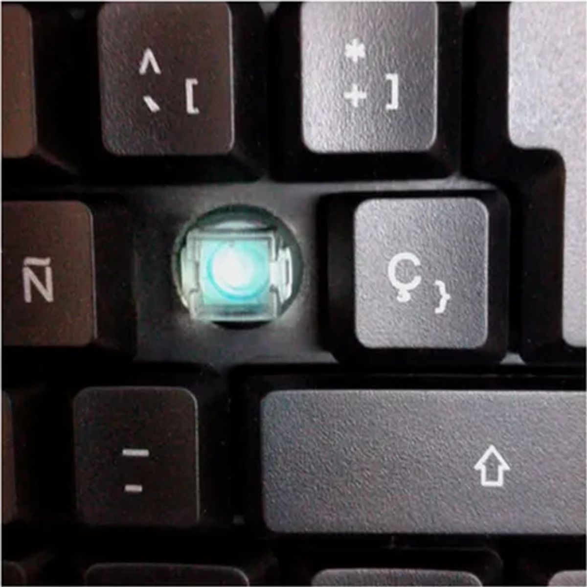 GENERICO - Teclado gamer nibio k200 strike rgb mrclick