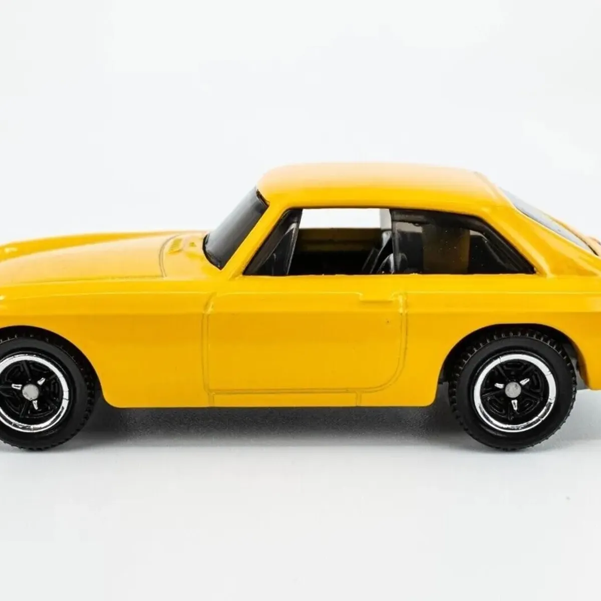 MATCHBOX - 1971 MGB GT coupe Matchbox auto coleccion 73/100