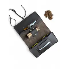 GENERICO - Tabaquera de cuero Amau