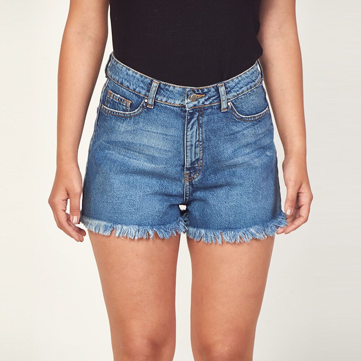 MOMCHIC - Short Dina