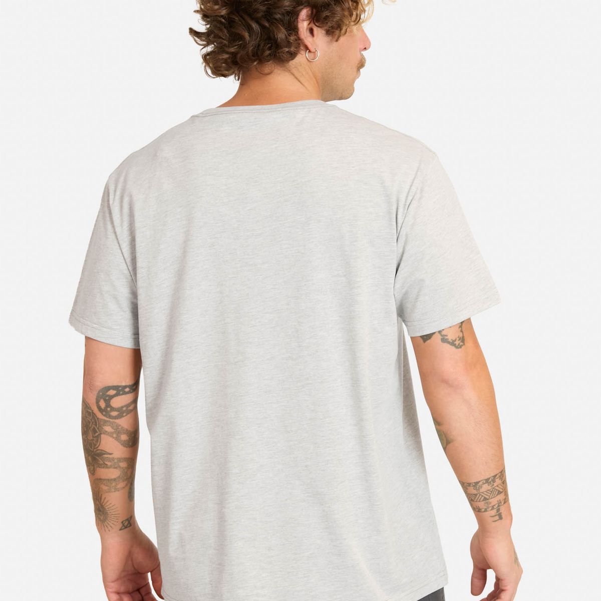MAUI AND SONS - Polera MC Pazika Gris Hombre Maui And Sons