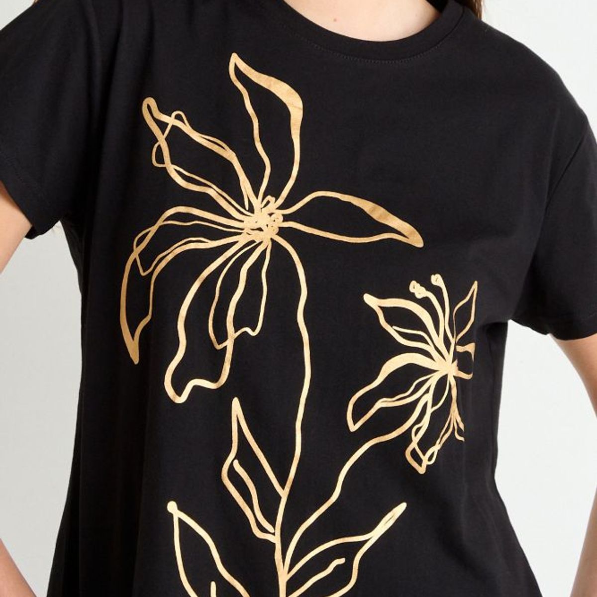 IO - Polera Manga Corta Mujer Negro Io