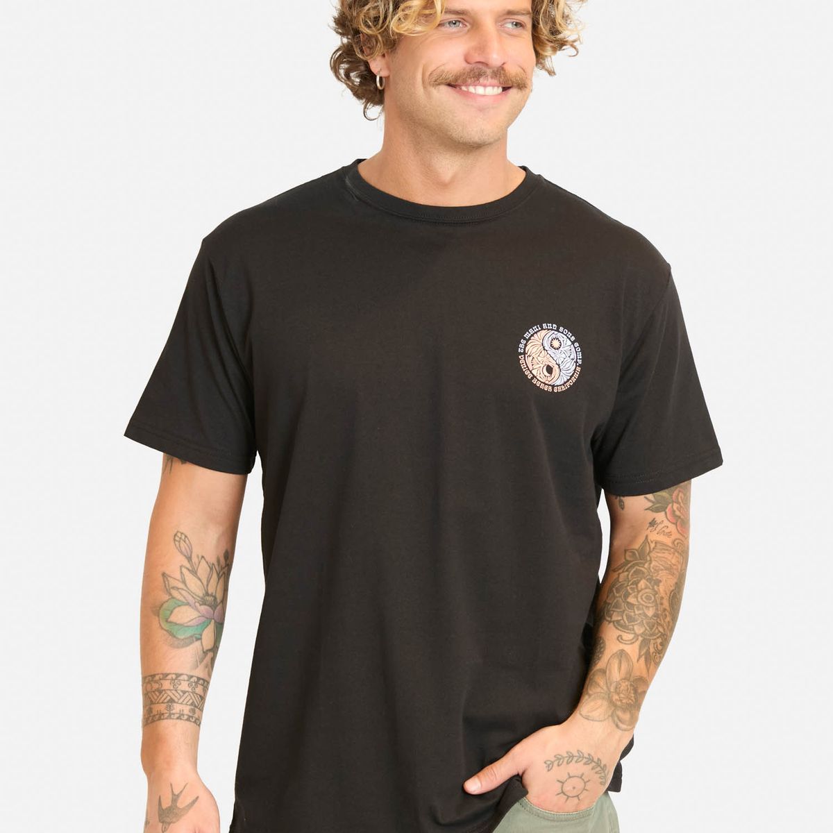 MAUI AND SONS - Polera MC Bazoy Negro Hombre Maui And Sons