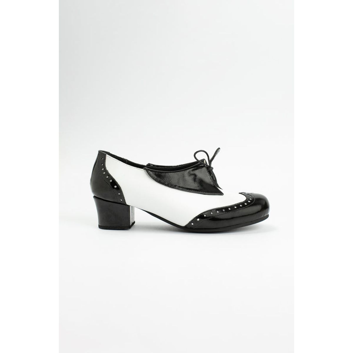 GANDARVA - Zapato Mujer De Cuero Dorotea Blanco y Negro