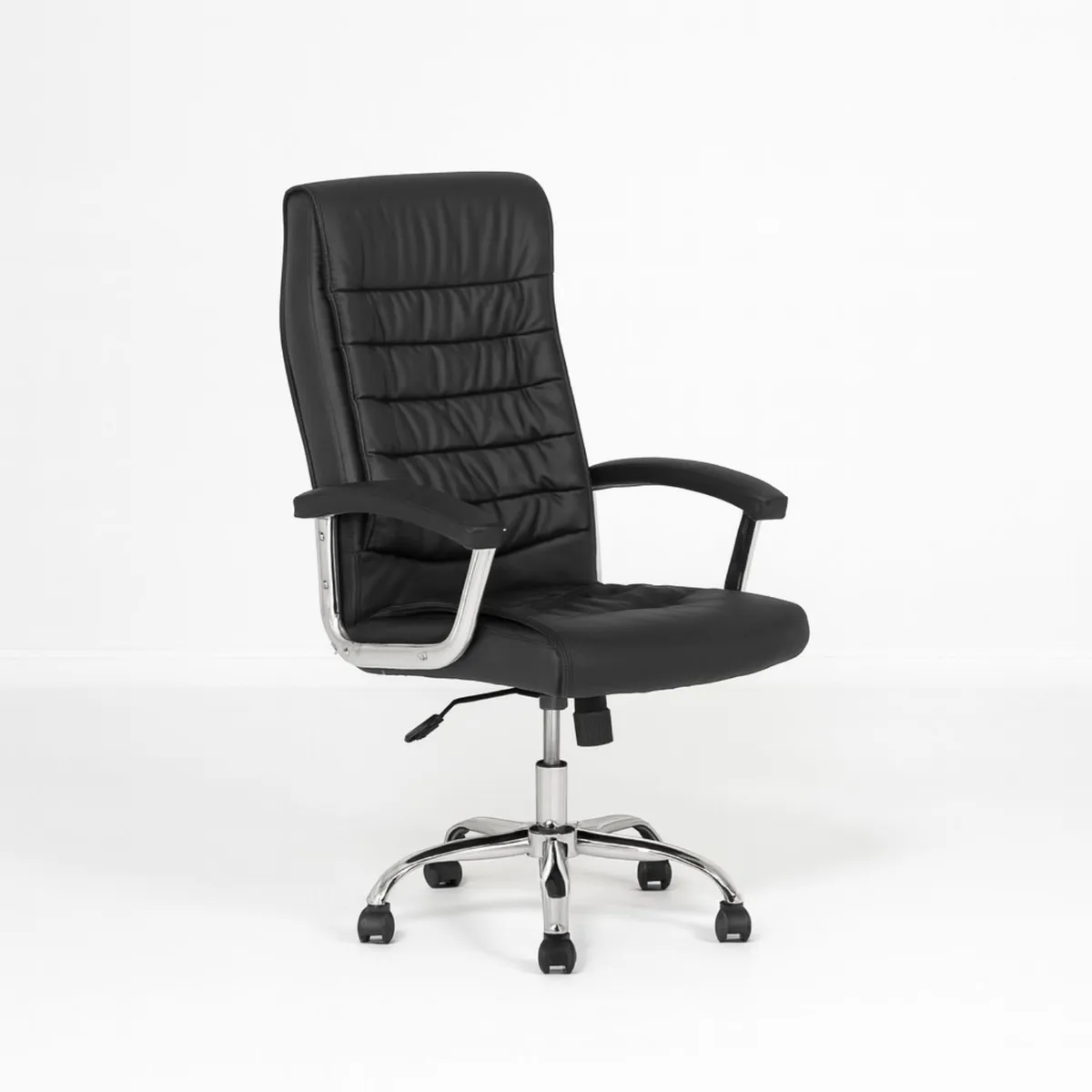 NOVAHUS - Sillon Gerencial Milano Negro