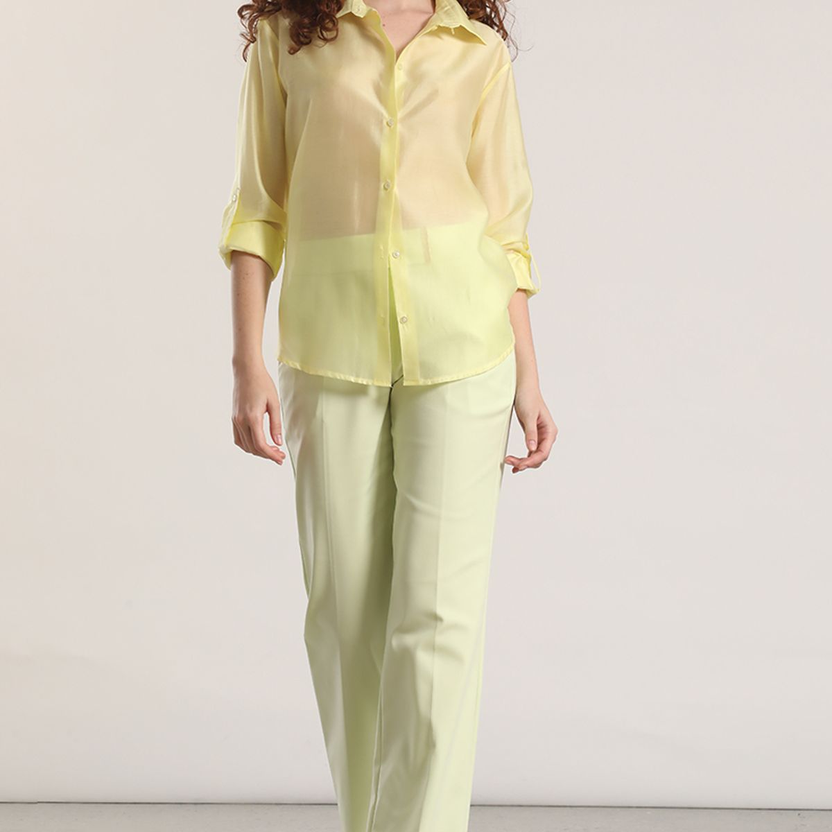 LIOLA - Blusa semitransparente roll up liola mujer amarillo