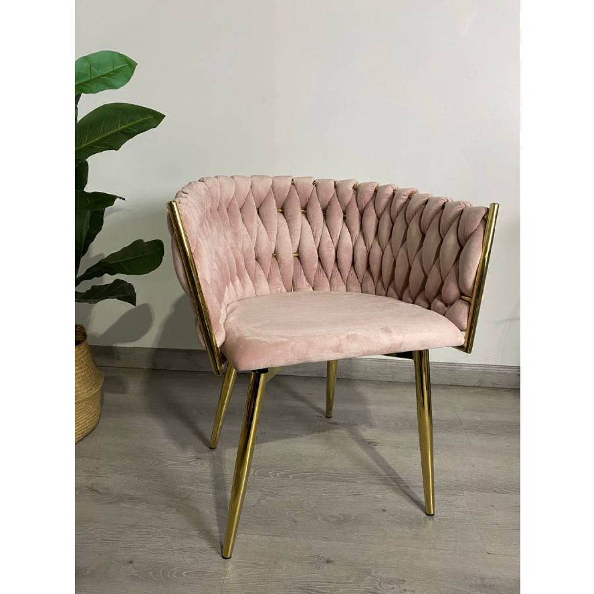 MOAD - Sitial Royal Queen Velvet Gold