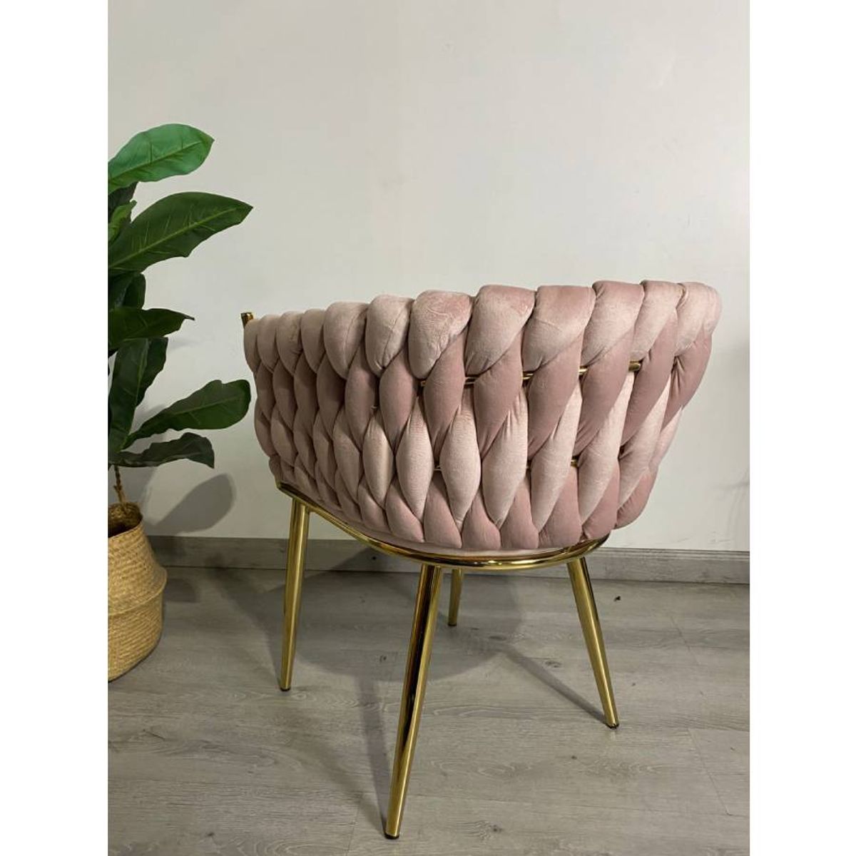 MOAD - Sitial Royal Queen Velvet Gold