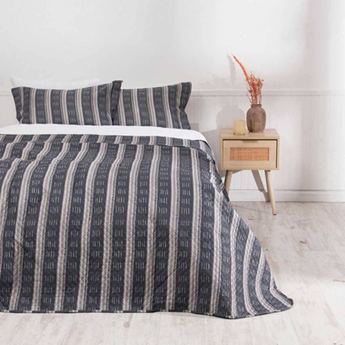 MASHINI - Quilt Cordoba Estampado 2.0 Plazas Mashini Elena