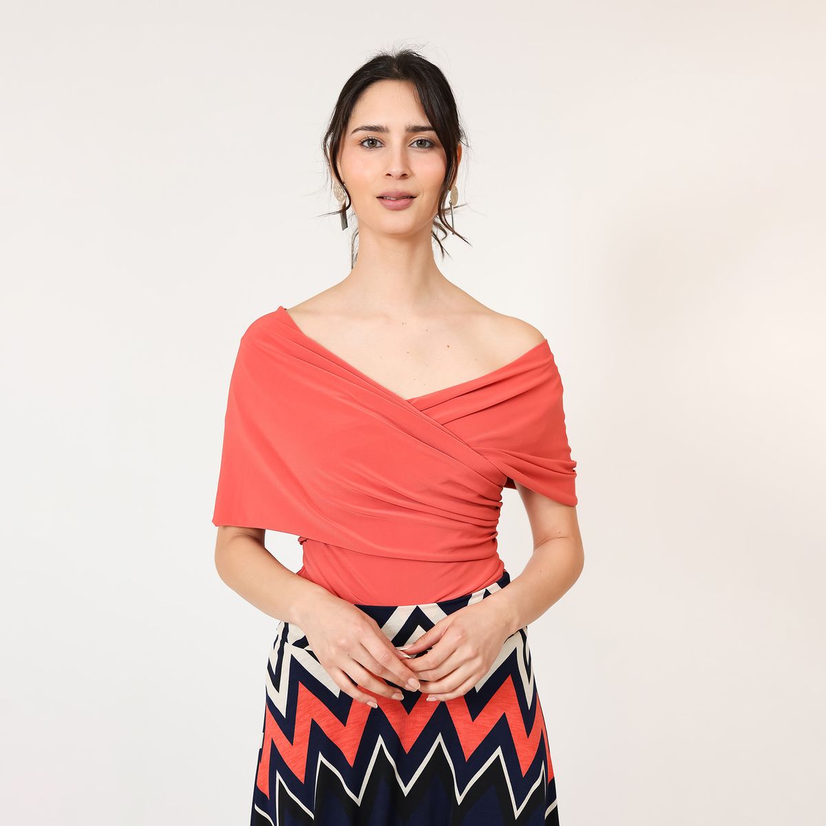 NATALIA SEGUEL - Polera Suri Coral Manga Corta  Natalia Seguel