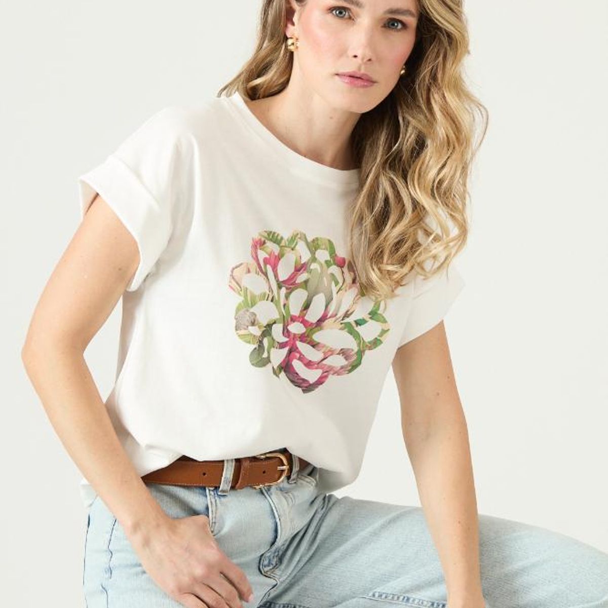 PRIVILEGE - Polera blanca estampada PRIVILEGE 3035