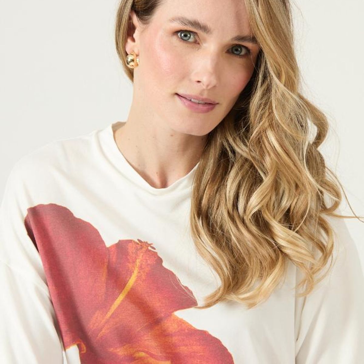 PRIVILEGE - Polera blanca estampada PRIVILEGE 3038