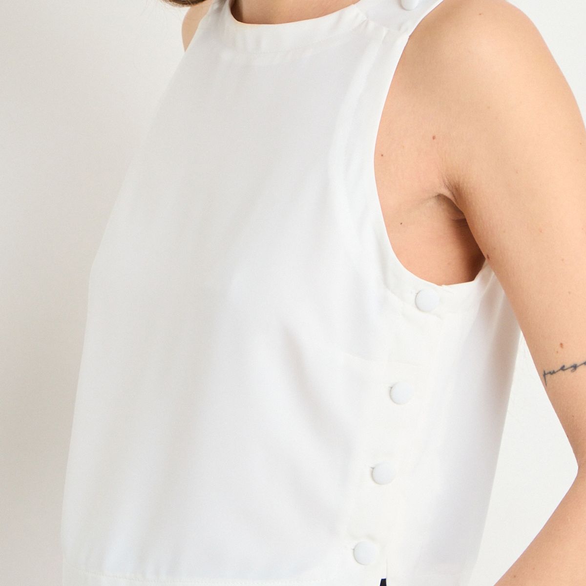 IO - Blusas Sin Manga Mujer Crudo Io