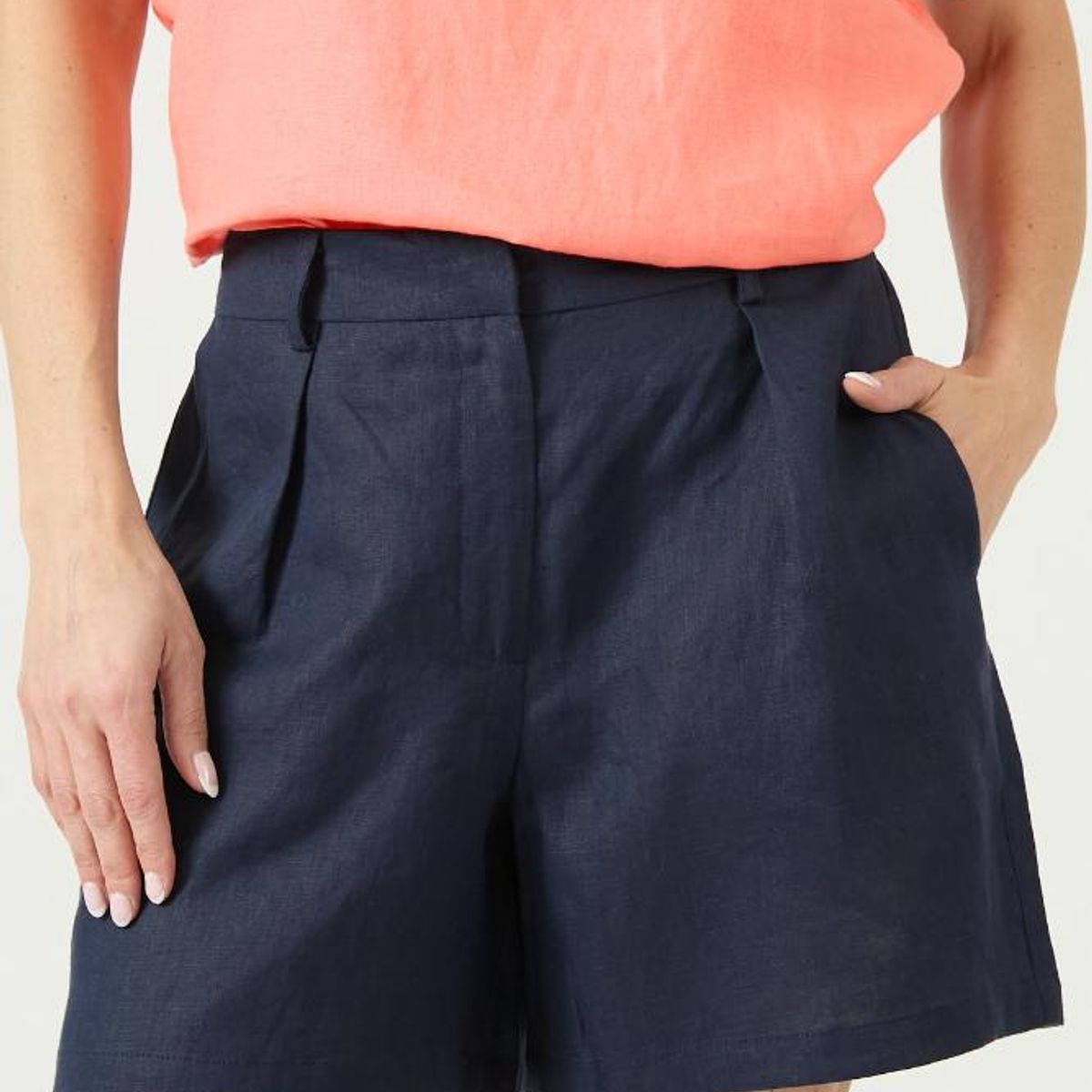 PRIVILEGE - Shorts de lino straight azul marino PRIVILEGE 3191