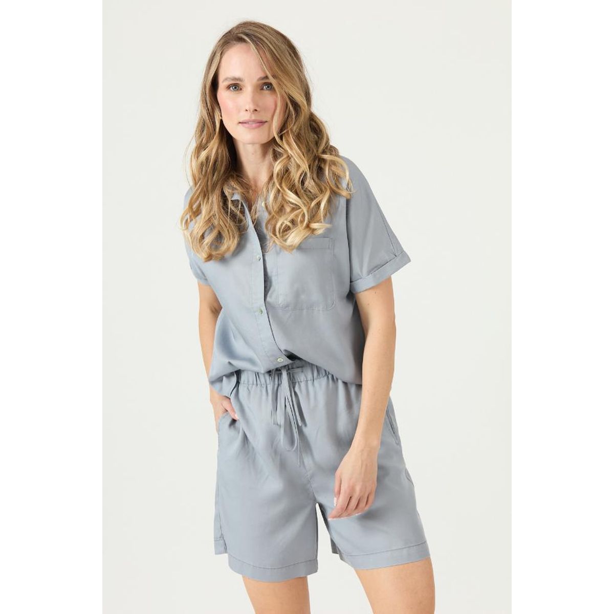 PRIVILEGE - Shorts de lyocell straight celeste PRIVILEGE 3189