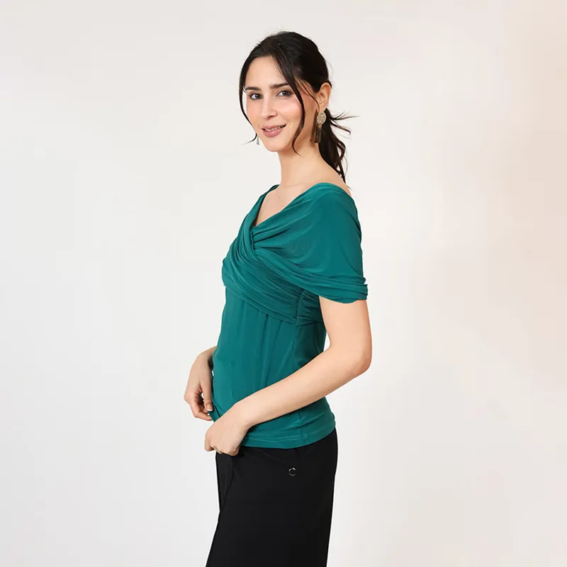 NATALIA SEGUEL - Polera Suri Verde Botella Manga Corta  Natalia Seguel