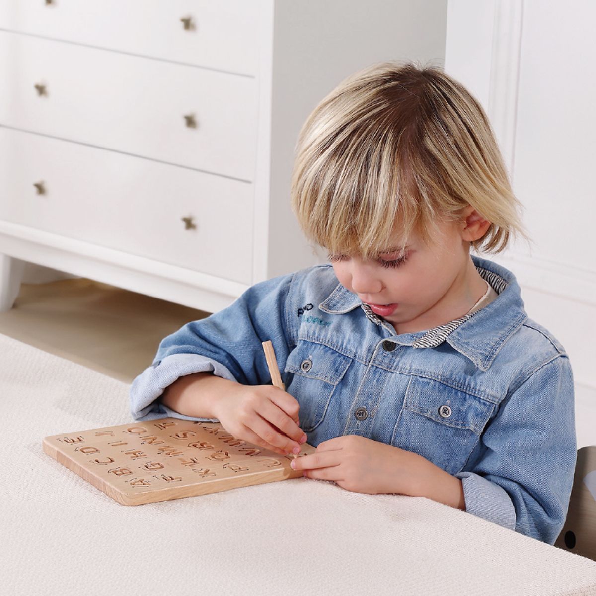 CHITINES - Caja Montessori Playbox Alfabeto Abecedario 76 Piezas