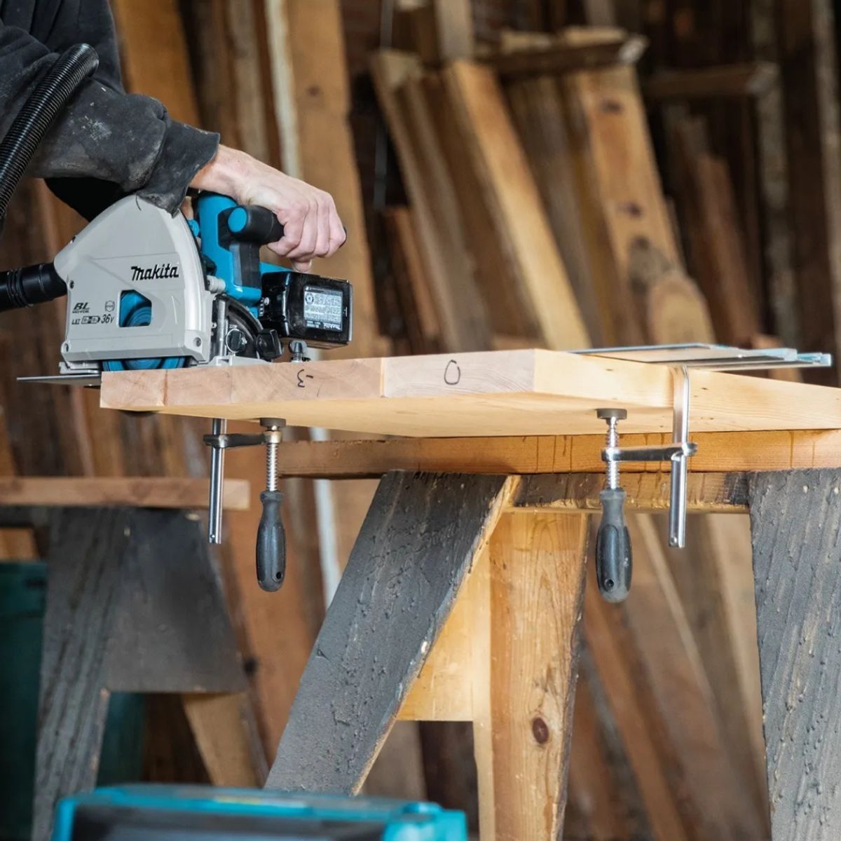 MAKITA - Set De Prensas Para Riel Makita 194385-5 2unid Dsp600z