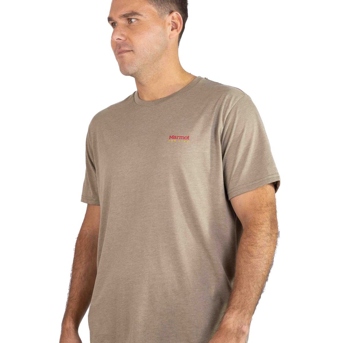 MARMOT - Polera Hombre Marmot For Life Chest Logo Tee Café