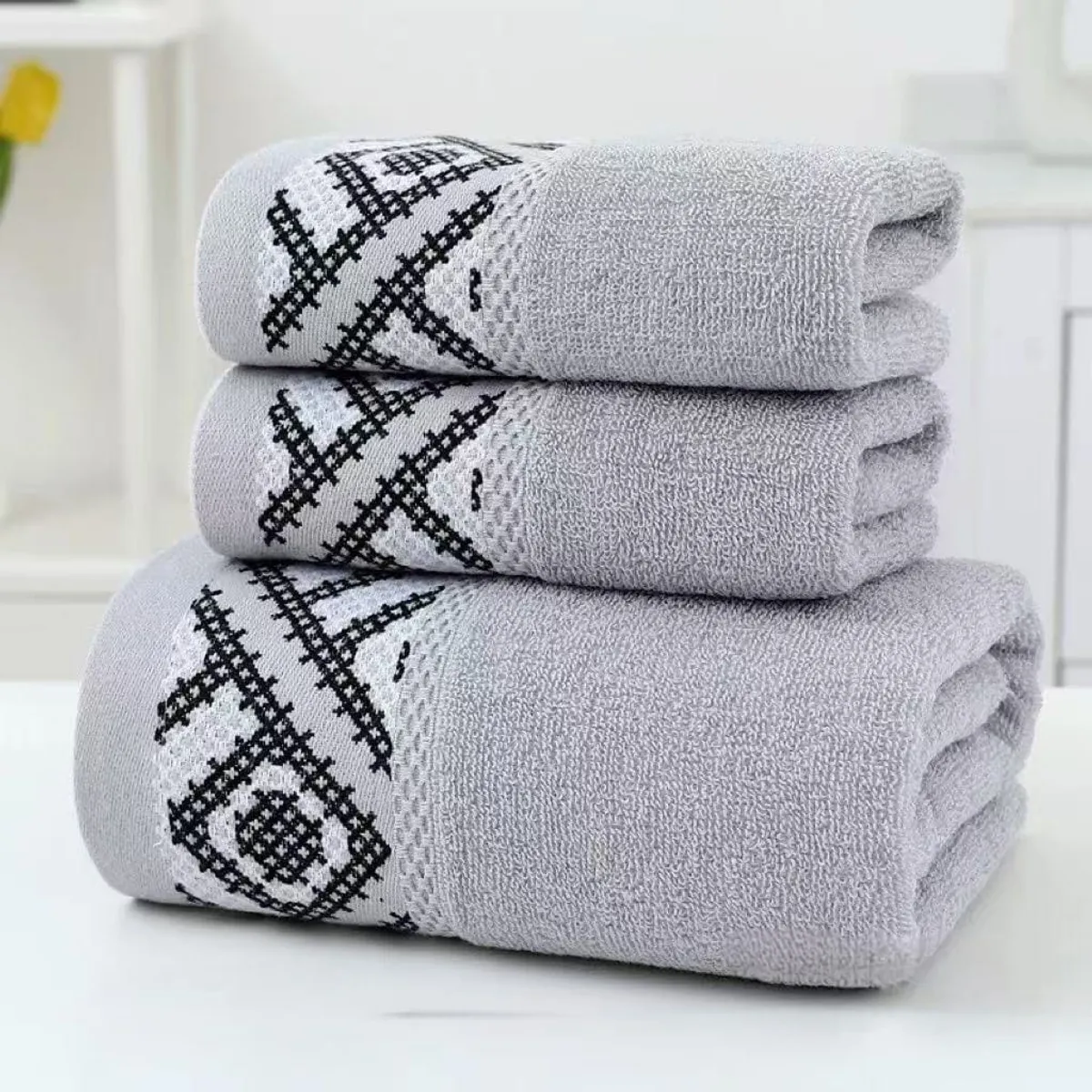 GENERICO - SET DE 3 TOALLAS 100% ALGODON CON DETALLES BORDADOS